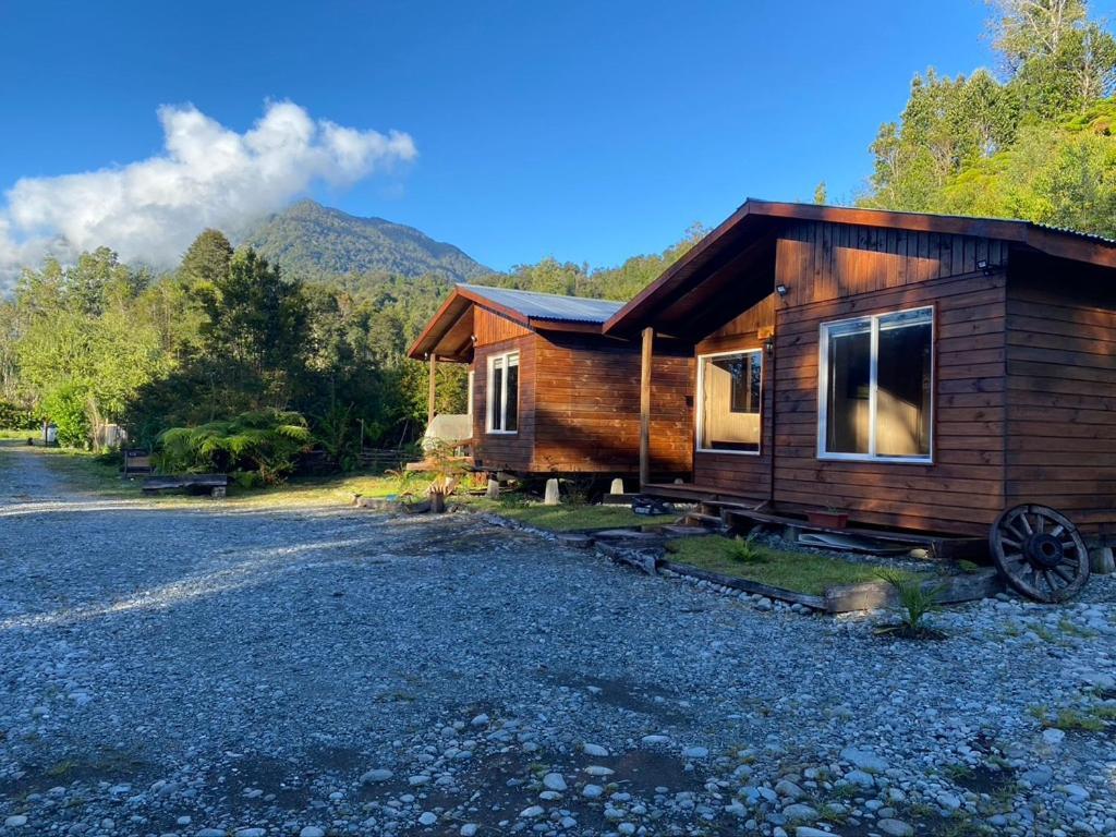 Cabanas & Tinajas Entre Volcanes 오르노피렌 외부 사진